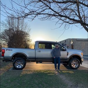 Meet your Posher, Jason